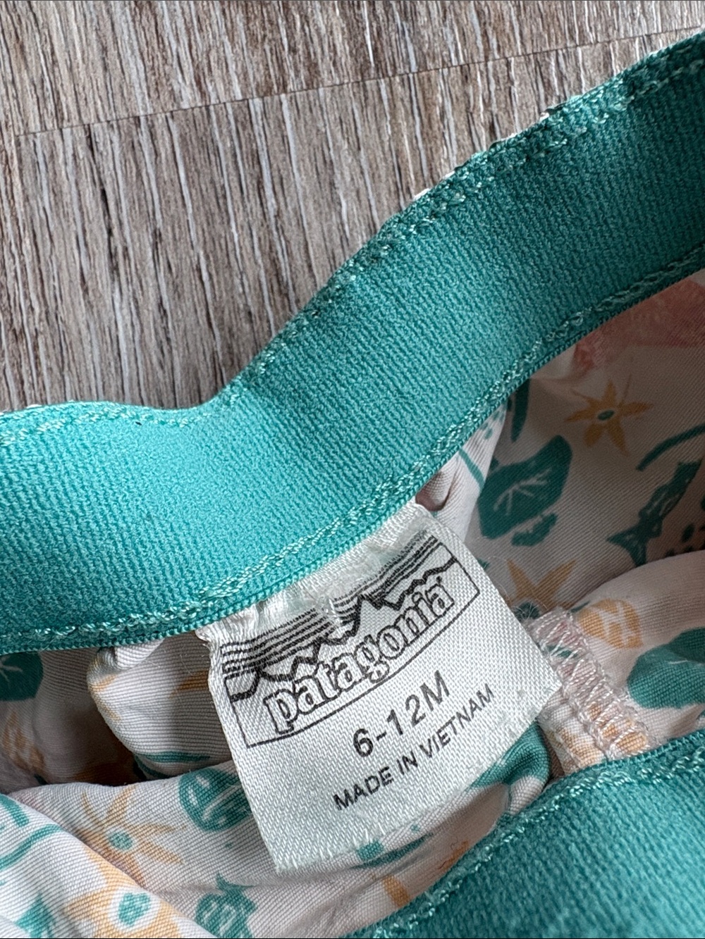 Patagonia Baby Baggies Flowers Birds Fish Print Elastic Waist Shorts 6-12M - Picture 2 of 7